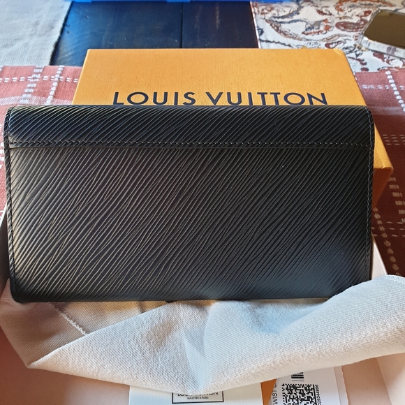Louis vuitton Twist wallet. - Picture 5 of 8